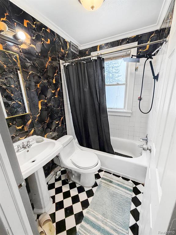 8805 Whitlock Avenue, Dearborn, MI 48126 — Photo 5