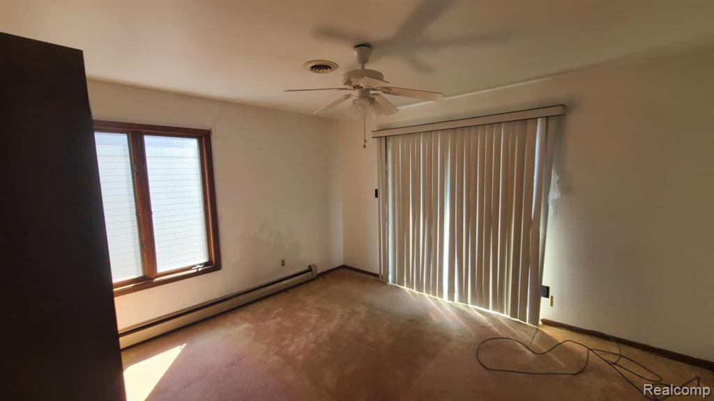 20688 Woodland Street, Harper Woods, MI 48225 — Photo 15