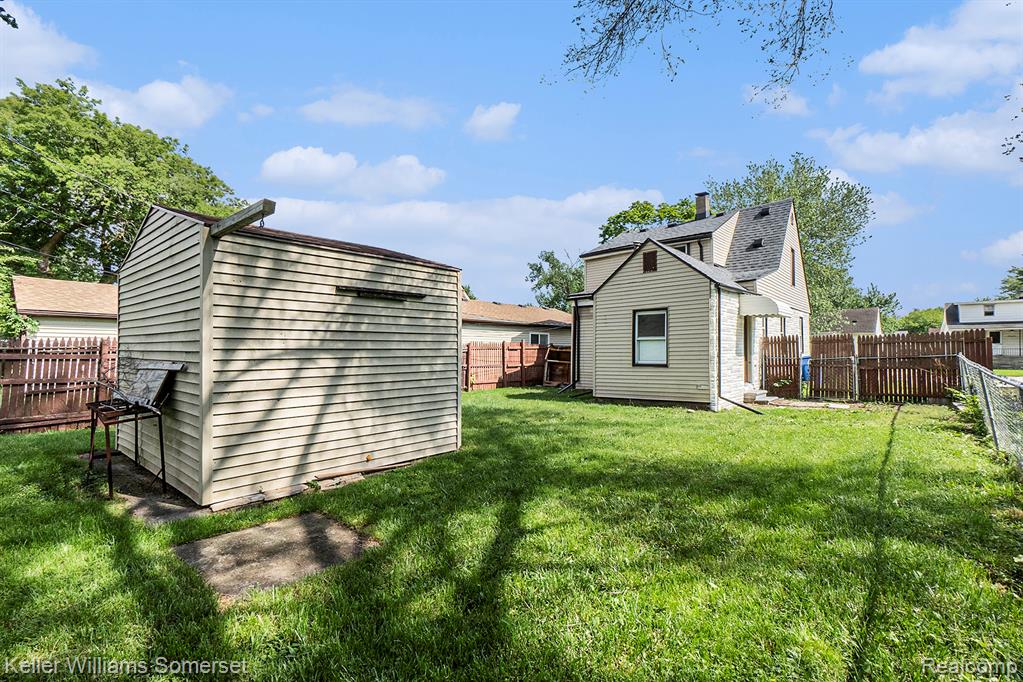 8427 Timken Avenue, Warren, MI 48089 — Photo 15