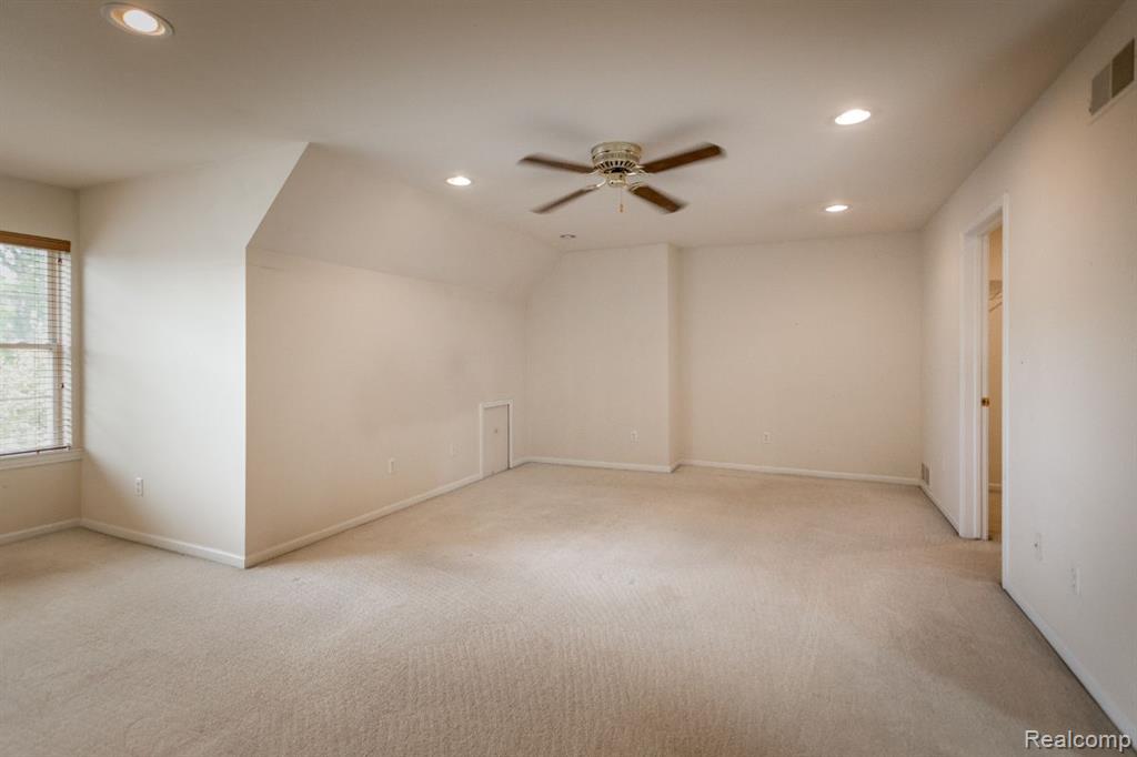 807 PALLISTER Street, Detroit, MI 48202 — Photo 14