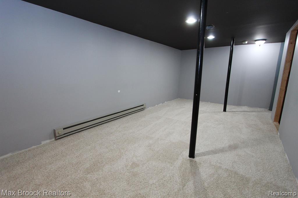6620 RIDGEFIELD Circle, 204, West Bloomfield, MI — Photo 19
