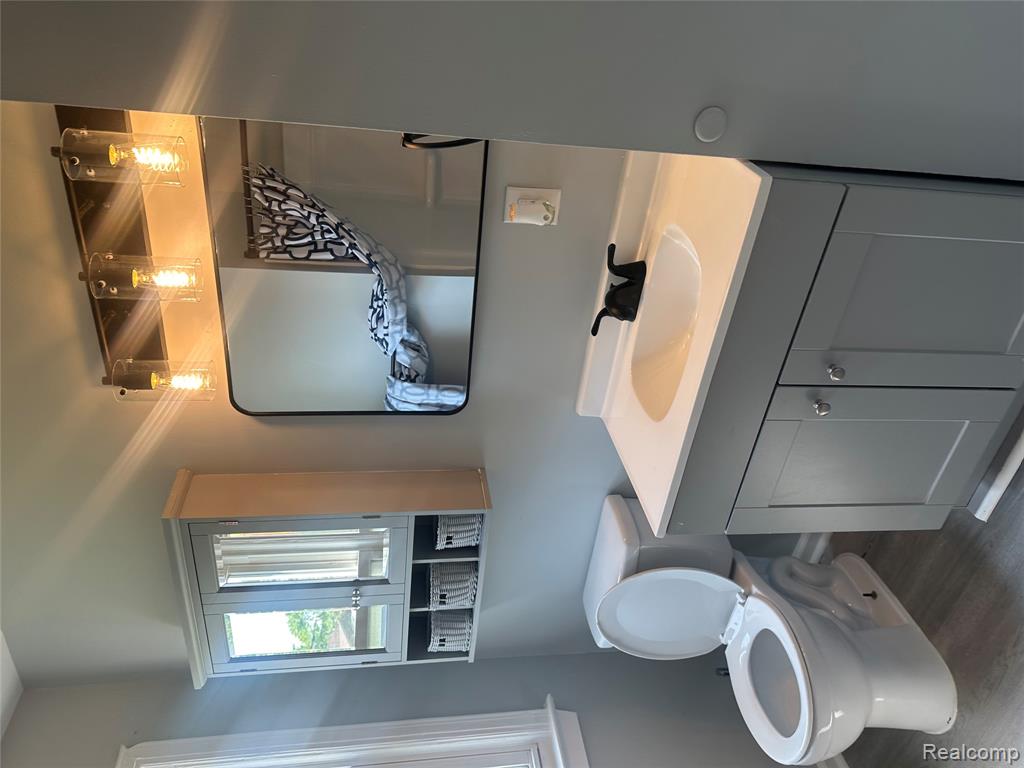 4803 Mildred Street, Wayne, MI 48184 — Photo 15