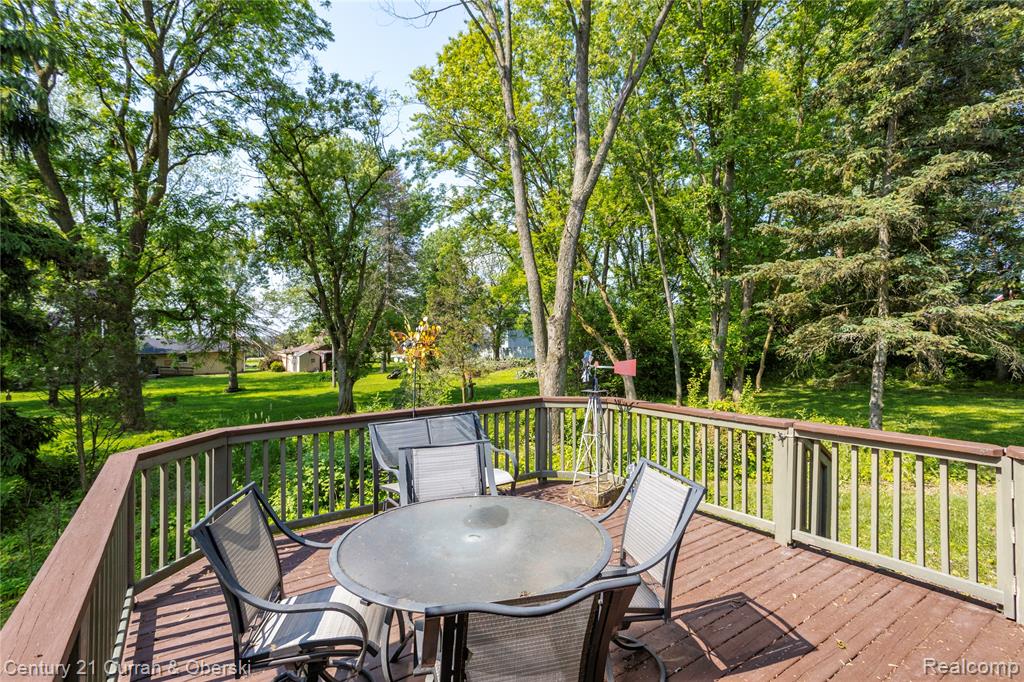 44855 Yorkshire Drive, Novi, MI — Photo 24