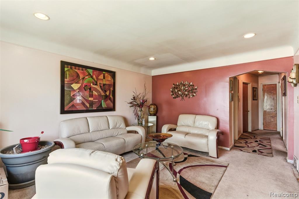 9325 Stahelin Avenue, Detroit, MI 48228 — Photo 9