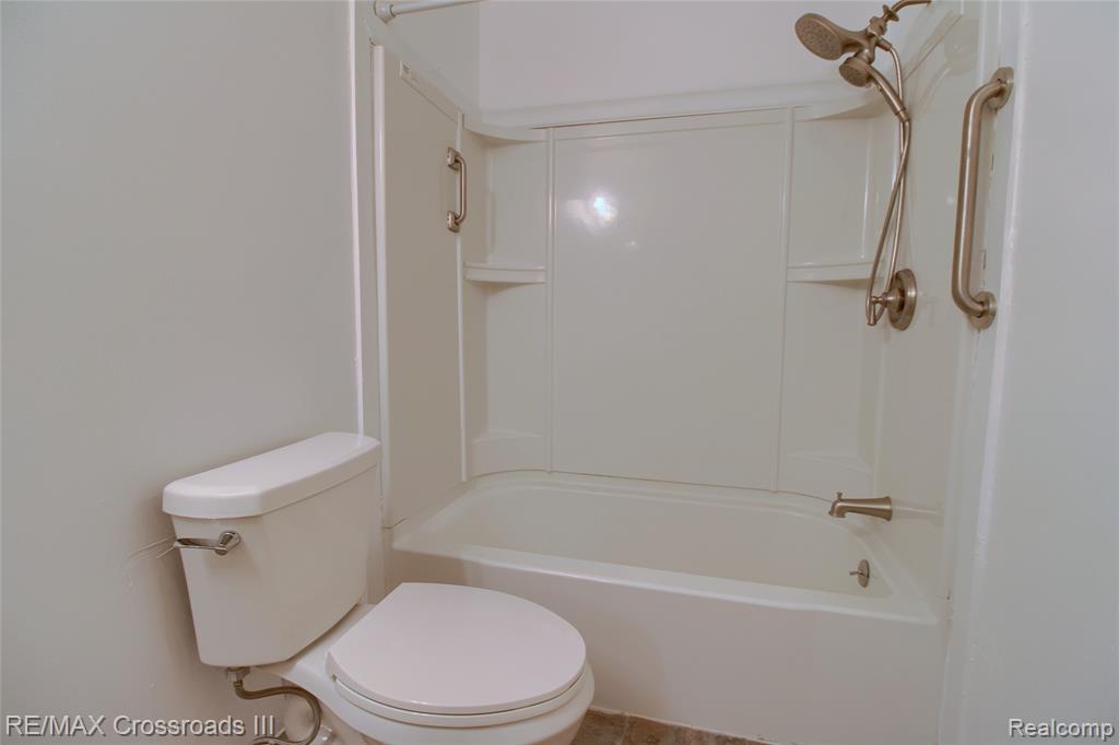 1699 Wingate Boulevard, Ypsilanti, MI 48198 — Photo 11