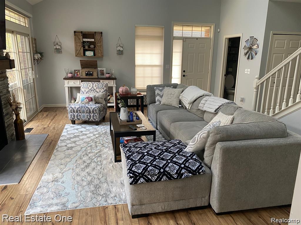 7305 GATEWAY Drive, West Bloomfield, MI — Photo 6