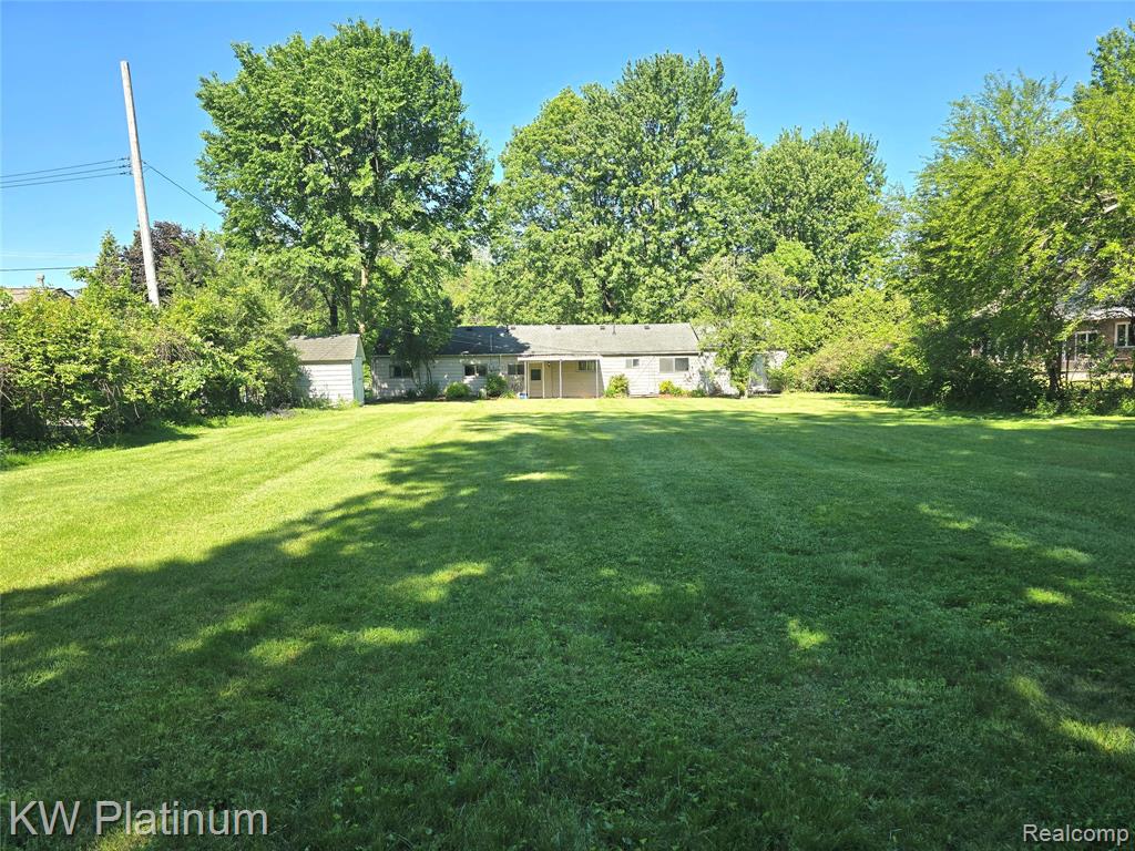 5860 John R Road, Troy, MI 48085 — Photo 3