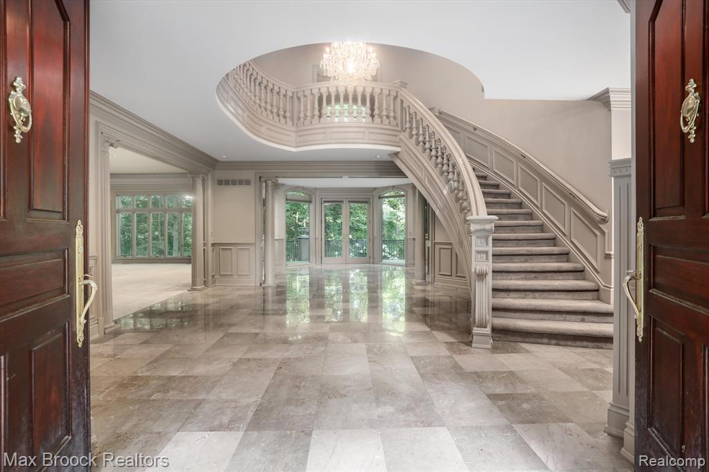 4366 KAREN Lane, Bloomfield Hills, MI 48302 — Photo 6