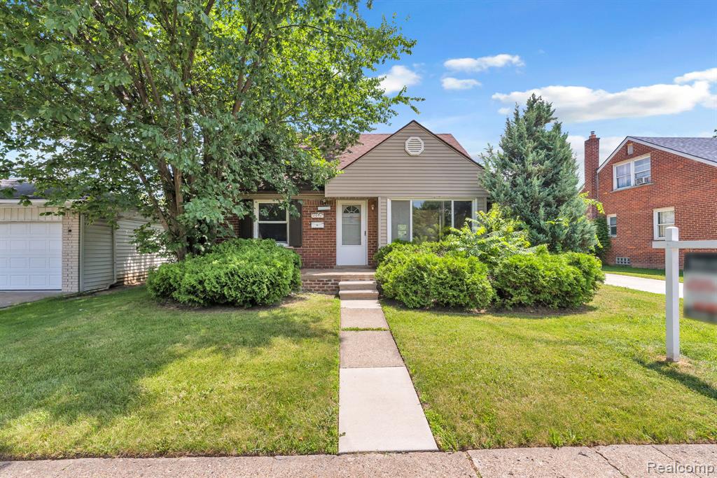 7641 Pelham Road, Allen Park, MI 48101 — Photo 2