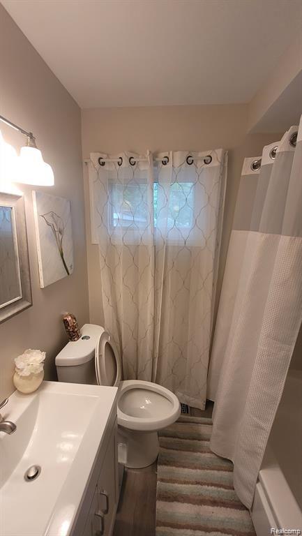 606 E MILTON Avenue, Hazel Park, MI 48030 — Photo 6