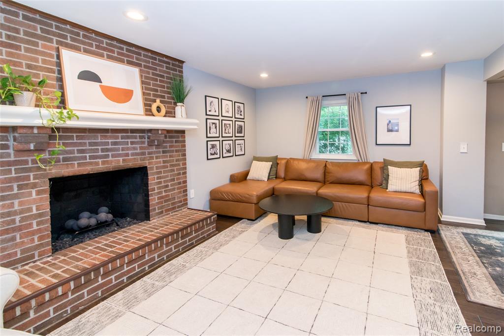 45234 Prestbury Road, Canton, MI 48187 — Photo 13