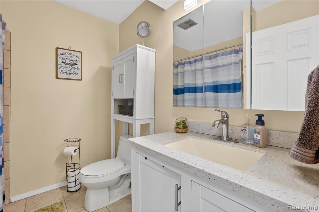 4036 Jennie Lane, Swartz Creek, MI 48473 — Photo 11