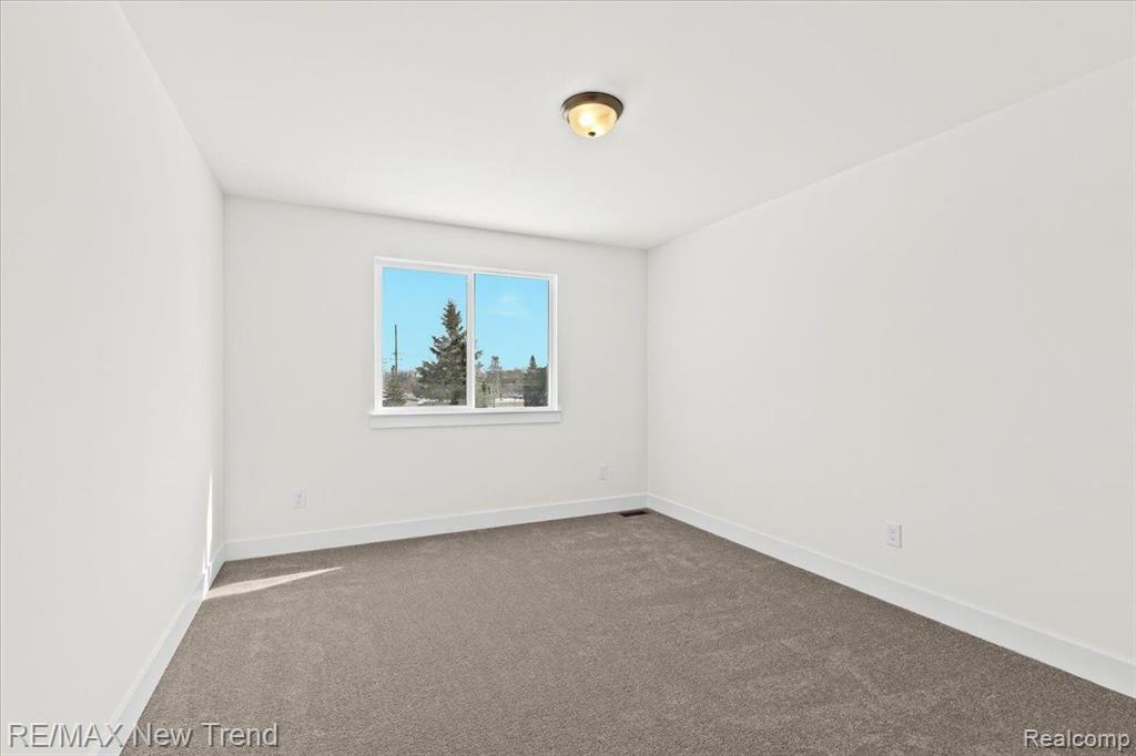 8521 JOSEPH Street, Commerce Twp, MI 48382 — Photo 29