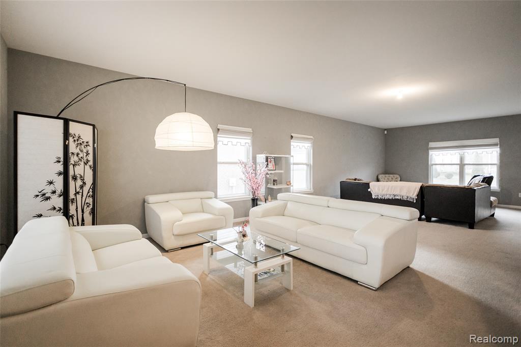 661 Lemay, Detroit, MI 48214 — Photo 3