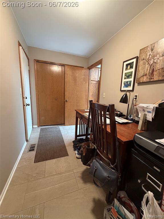 49459 Tarrytown Court, Utica, MI 48315 — Photo 12