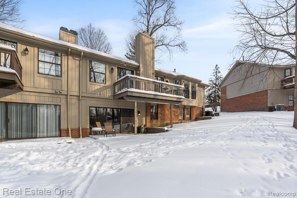 7086 Danbrooke Court, West Bloomfield, MI — Photo 43