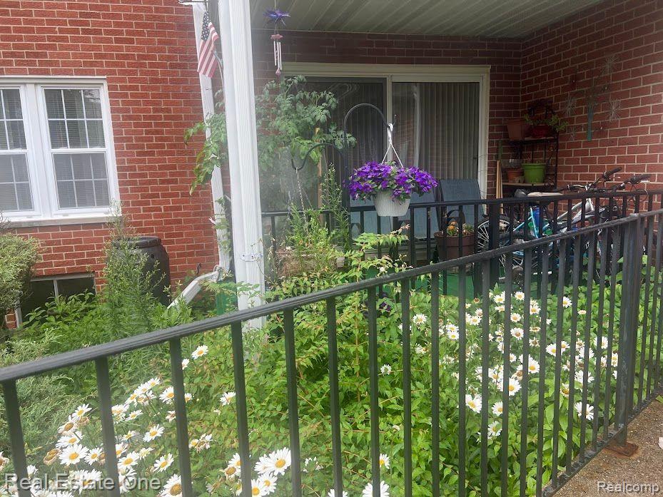 27690 E ECHO, 227, Farmington Hills, MI 48334 — Photo 7