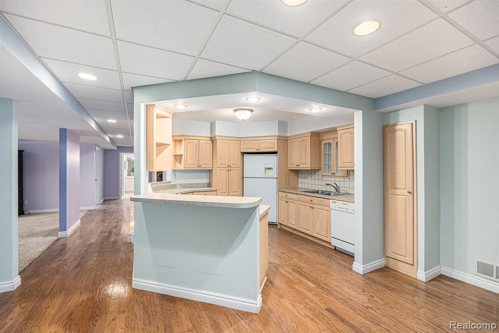 785 River Bend Drive, Rochester Hills, MI 48307 — Photo 42