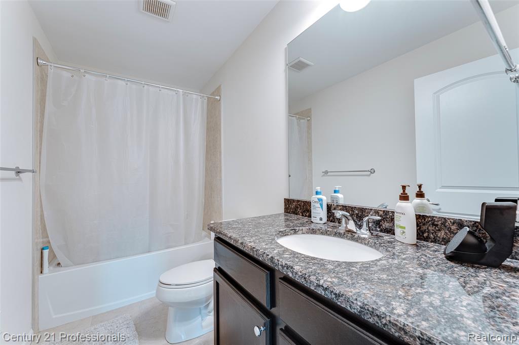 6776 Portsman Court, Canton, MI 48187 — Photo 78