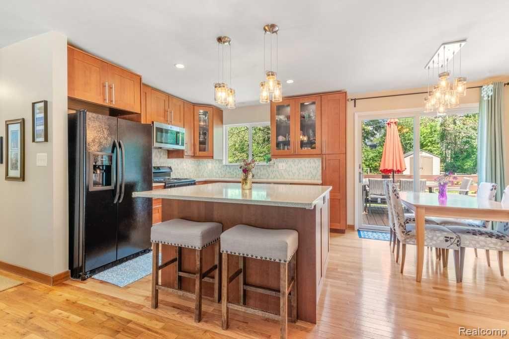 369 LARKSPUR Street, Ann Arbor, MI 48105 — Photo 12