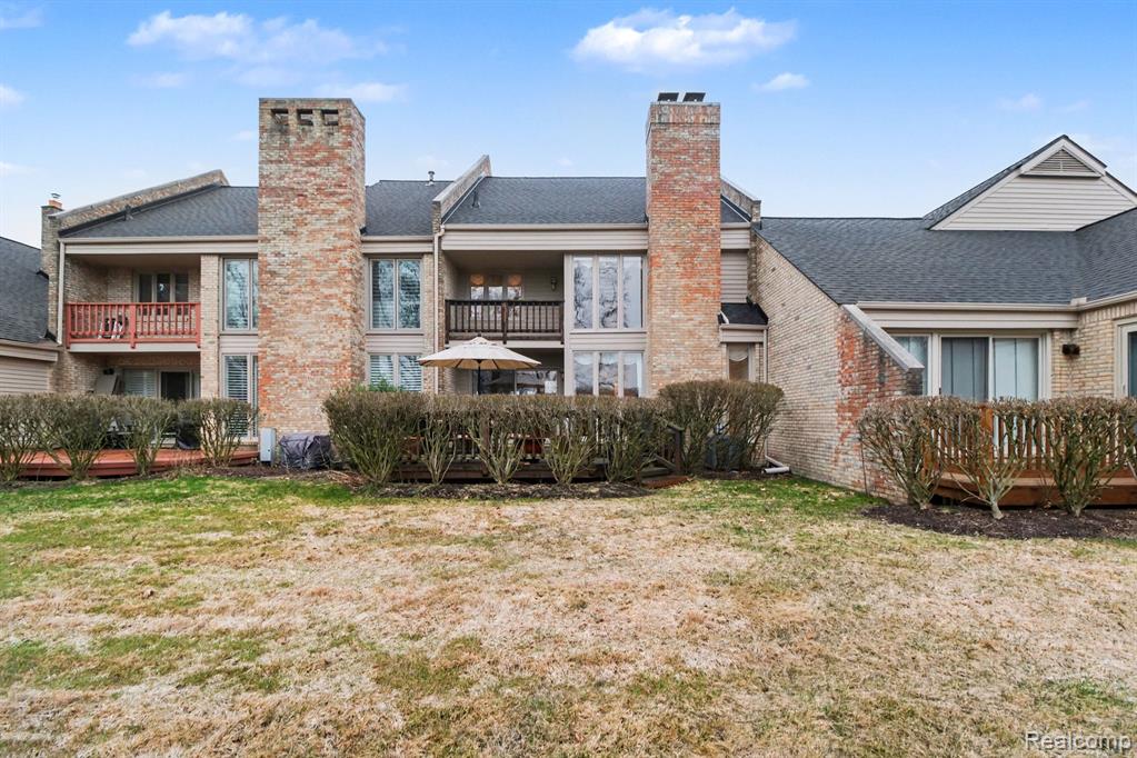 5080 Mirror Lake Court, West Bloomfield, MI 48323 — Photo 31