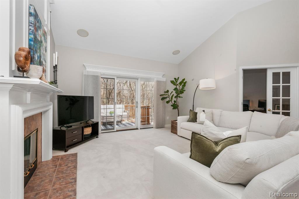16420 Cypress, Northville, MI 48168 — Photo 14