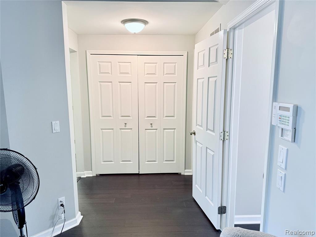7288 Simsbury Dr. Drive, 24, West Bloomfield, MI — Photo 43