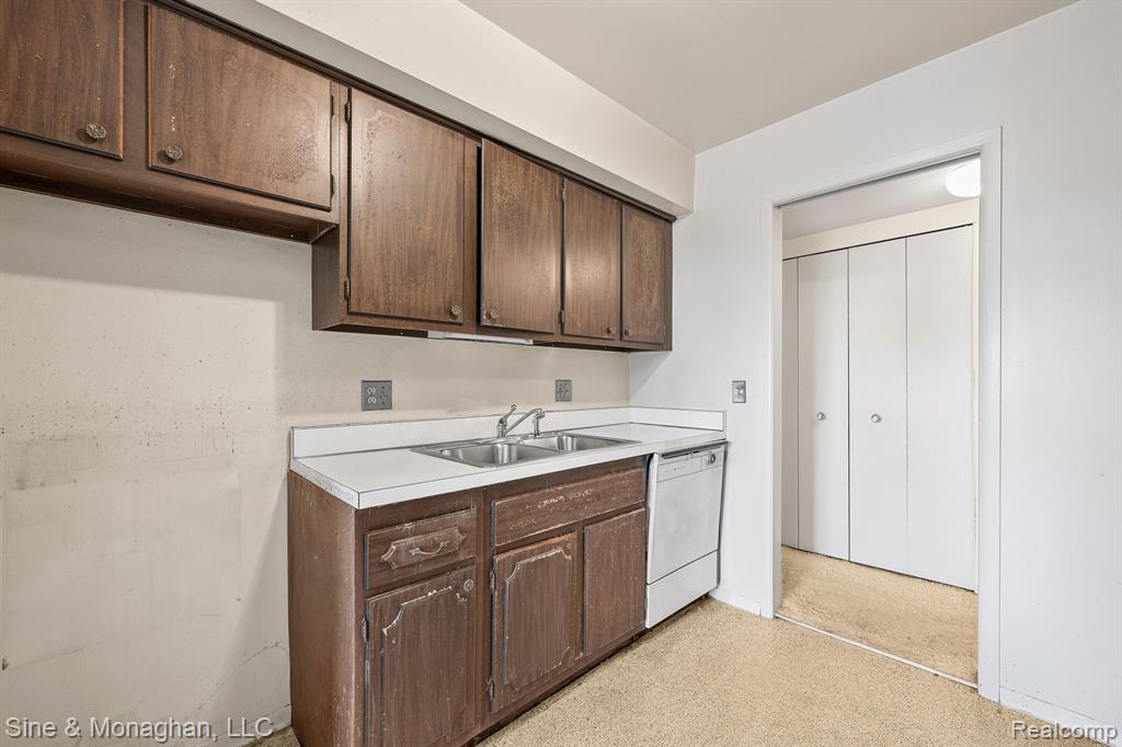 600 W BROWN Street, 102, Birmingham, MI 48009 — Photo 16