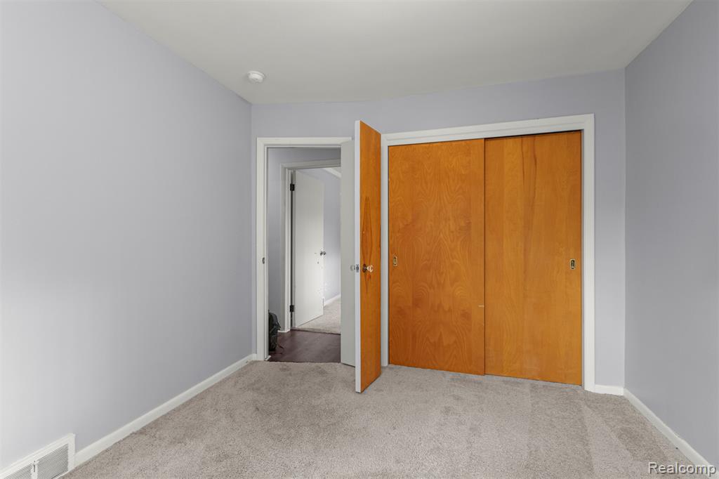 7241 Lucerne Street, Dearborn Heights, MI 48127 — Photo 15