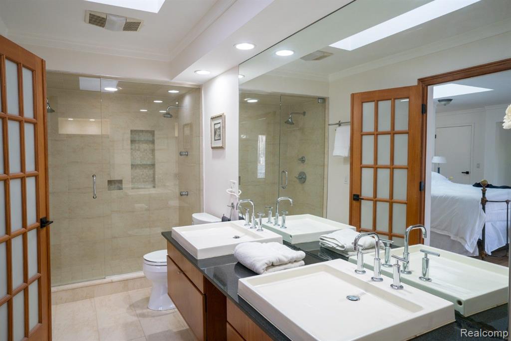 45778 FERMANAGH Drive, Northville, MI 48168 — Photo 44