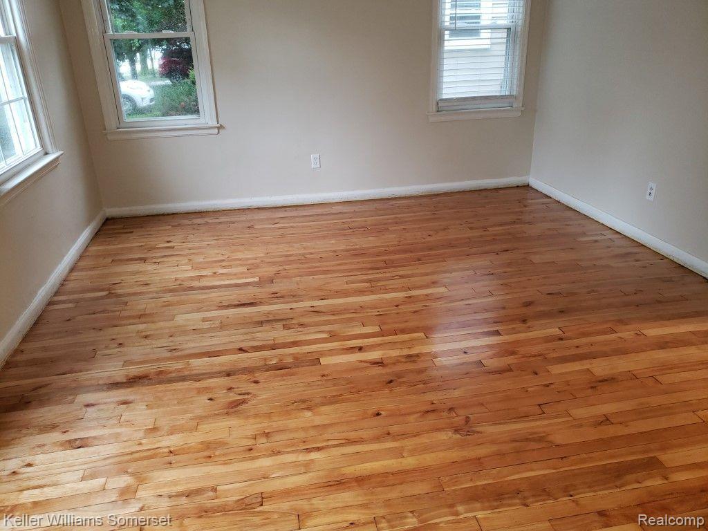622 E 12 MILE Road, Royal Oak, MI 48073 — Photo 8