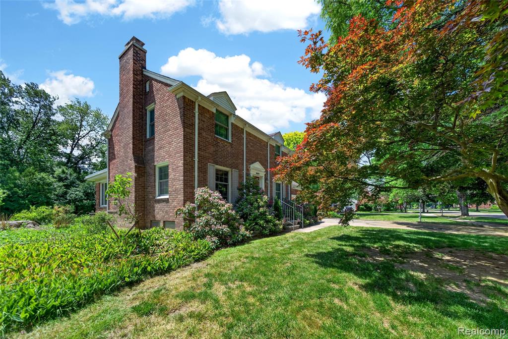 18577 San Jose Boulevard, Lathrup Village, MI 48076 — Photo 22