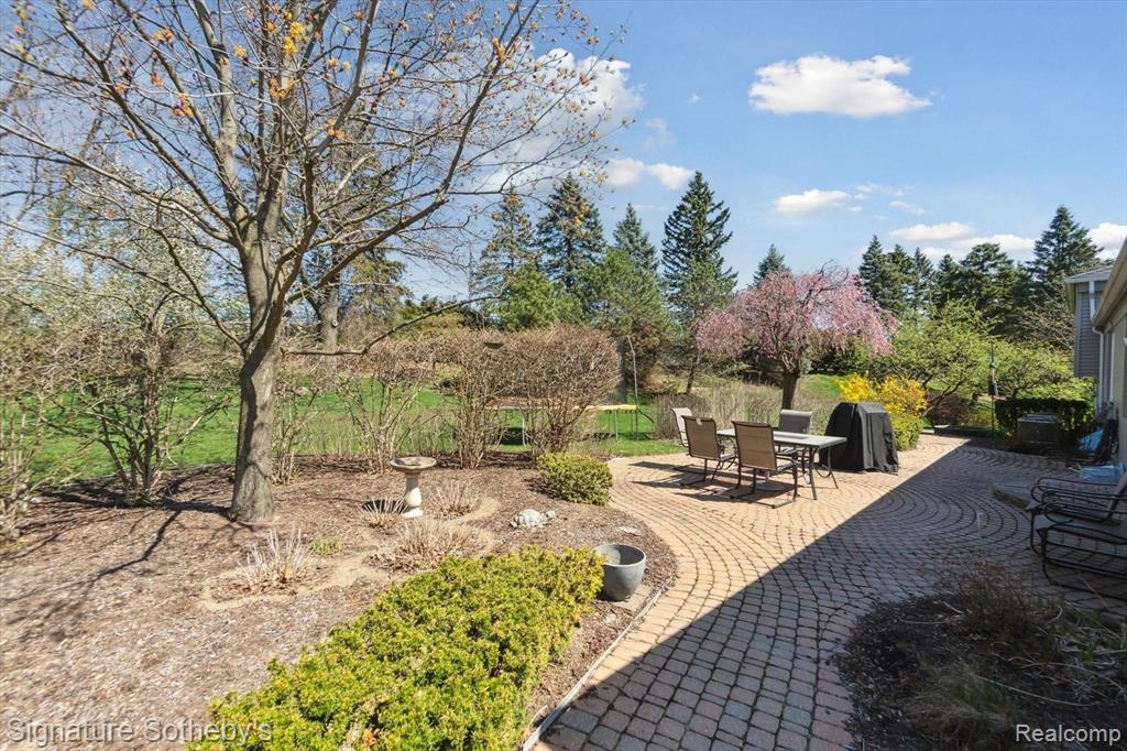 5896 HUNTERS GATE Drive, Troy, MI 48098 — Photo 29