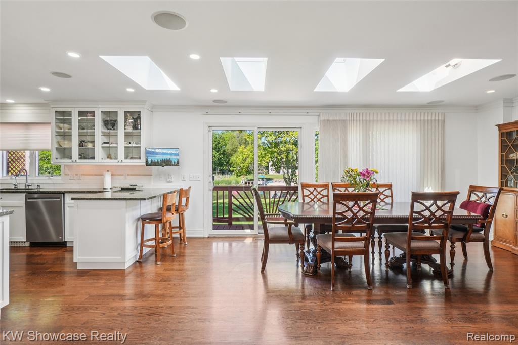 474 Beverly Island Drive, Waterford, MI 48328 — Photo 13