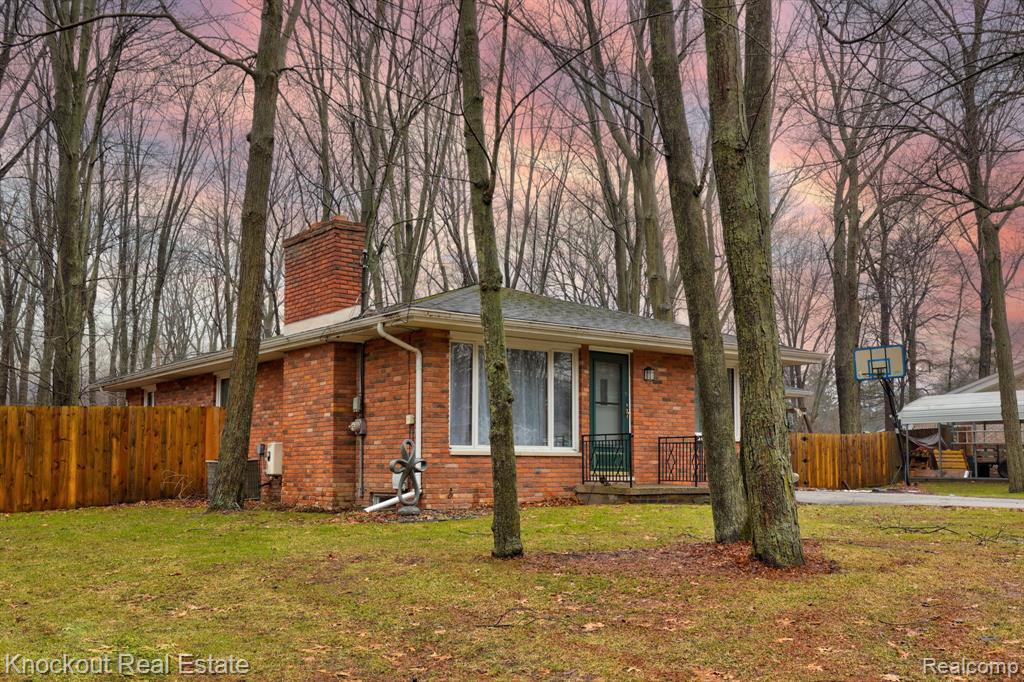 4256 Emerald Drive, Bridgeport, MI 48722 — Photo 5