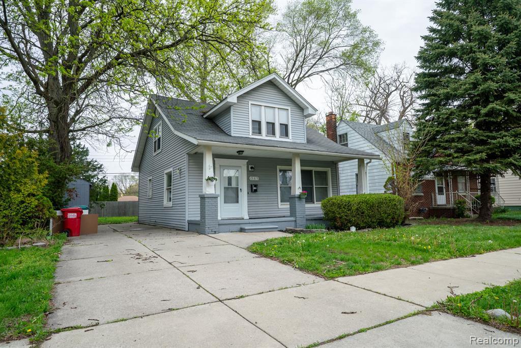 15315 Semrau Avenue, Eastpointe, MI 48021