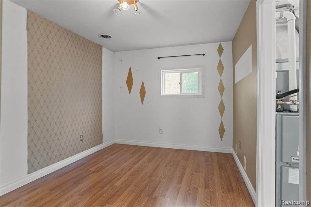 9106 Maple Road, Clay, MI 48001 — Photo 18