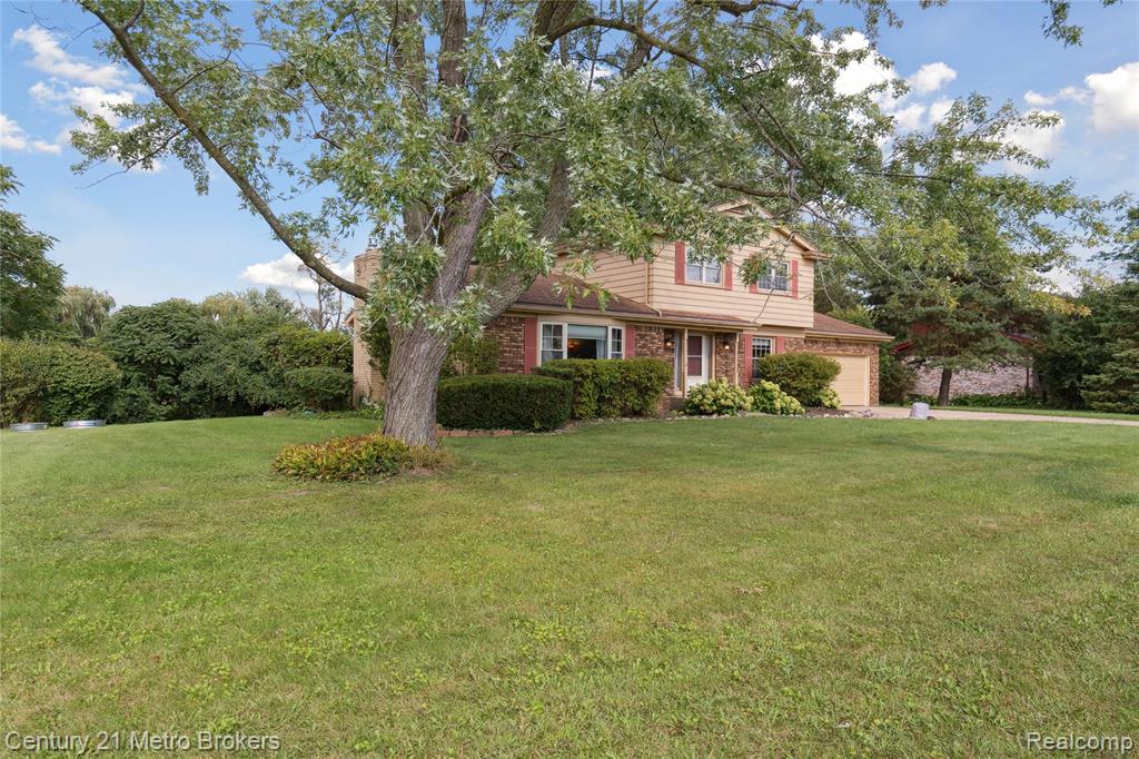 8505 Old Plank Road, Grand Blanc, MI 48439 — Photo 3