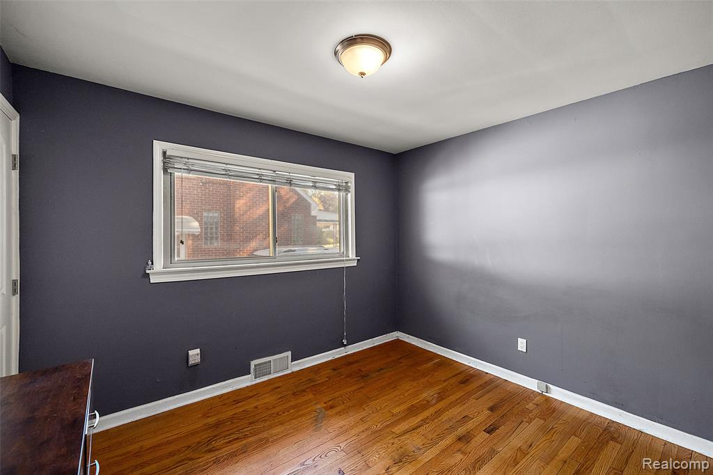 505 E Meyers Avenue, Hazel Park, MI 48030 — Photo 24