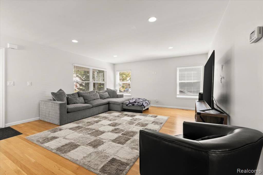 528 Marlin Avenue, Royal Oak, MI 48067 — Photo 5