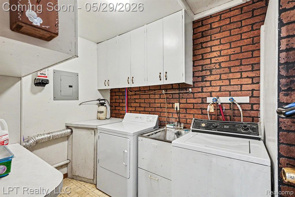 21021 Wendell Street, Clinton Twp, MI 48036 — Photo 16