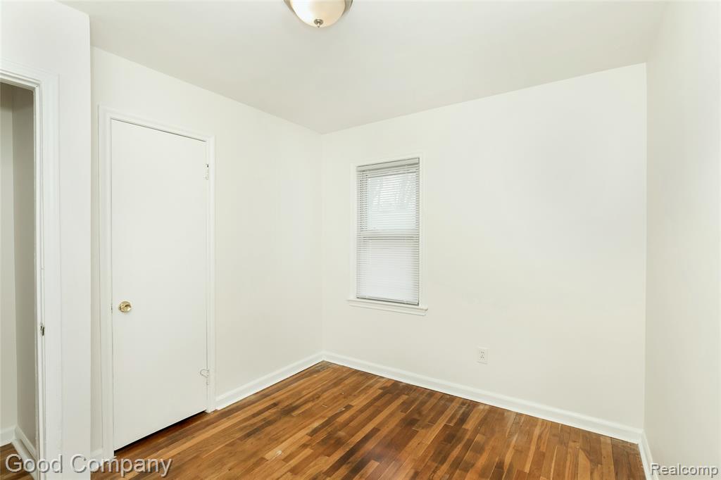 20747 Caledonia Avenue, Hazel Park, MI 48030 — Photo 15