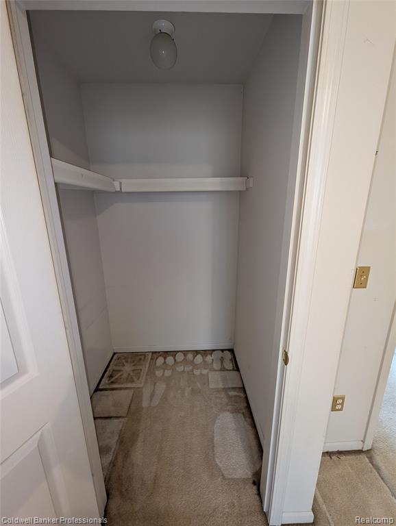 7896 Rivergate Drive, 19, Westland, MI — Photo 15