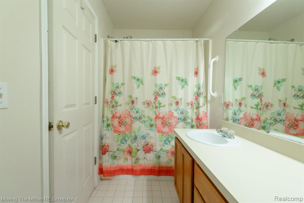 9540 WHEATGRASS Lane, Belleville, MI 48111 — Photo 18