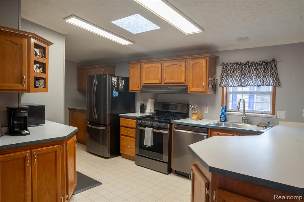 13480 Denver Drive, Hartland, MI 48353 — Photo 9