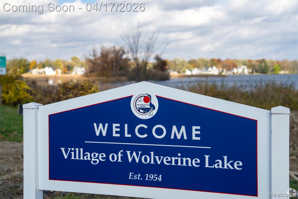 1612 Connecticut Street, Wolverine Lake, MI 48390 — Photo 3