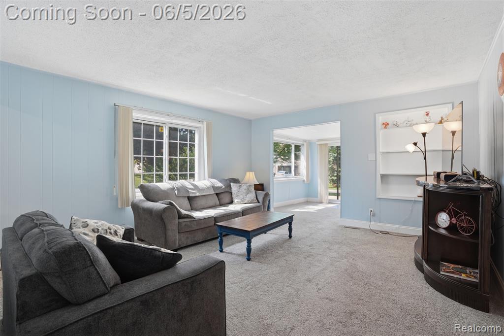 7085 Colony Drive, West Bloomfield, MI 48323 — Photo 2
