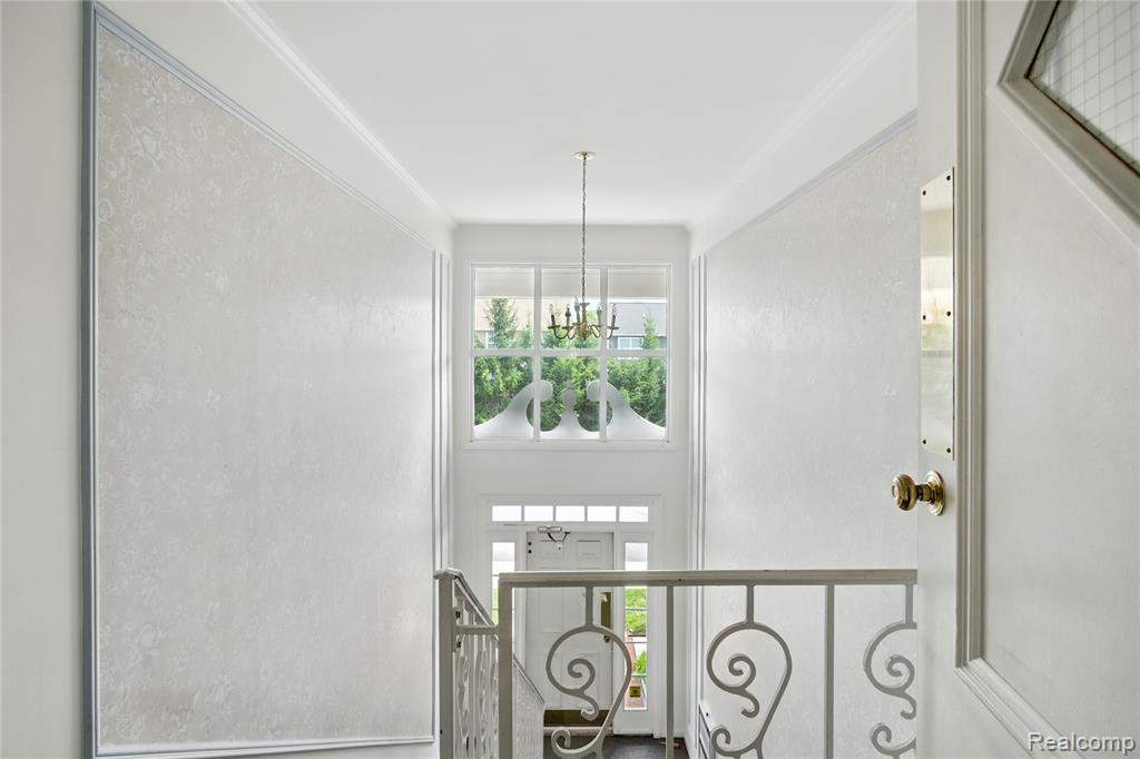 19710 W 13 Mile Road, 211, Beverly Hills, MI 48025 — Photo 40