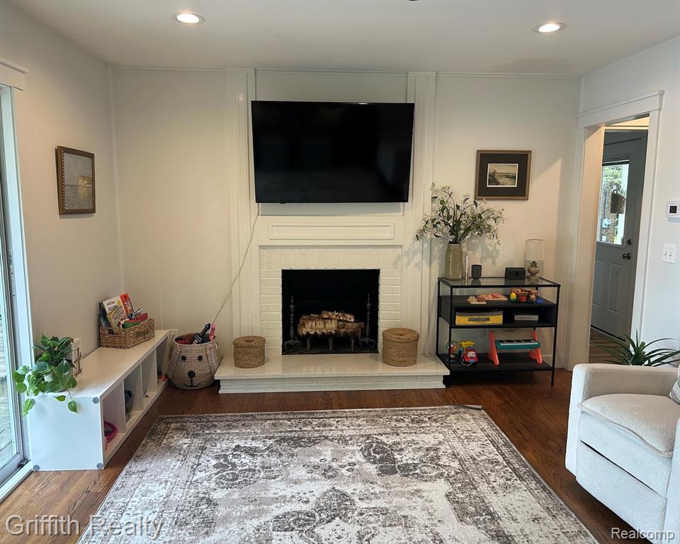 6262 Briggs Lake Drive, Brighton, MI 48116 — Photo 11