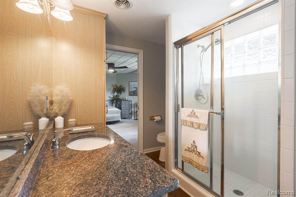 4425 ISLAND VIEW Drive, Waterford, MI 48328 — Photo 55